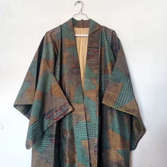 Vintage 50's 60's Japanese Kimono w/ abstract geometric mermaid design - Picture 12 of 16